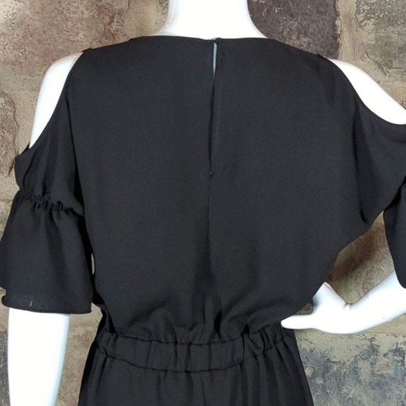 Zara Basic‎ Black Romper Cold Shoulder Woman's Size XS Short Sleeve V-Neck - Picture 7 of 14